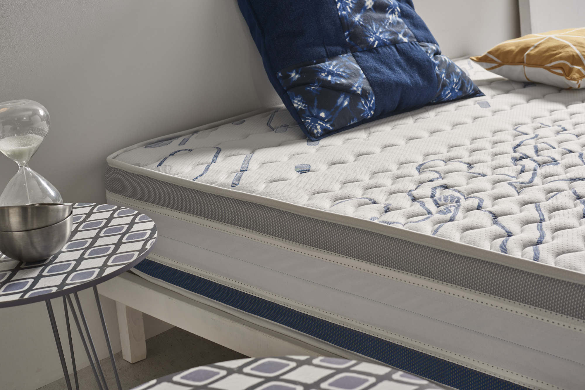 Détails latéral du matelas à mémoire de forme sporty