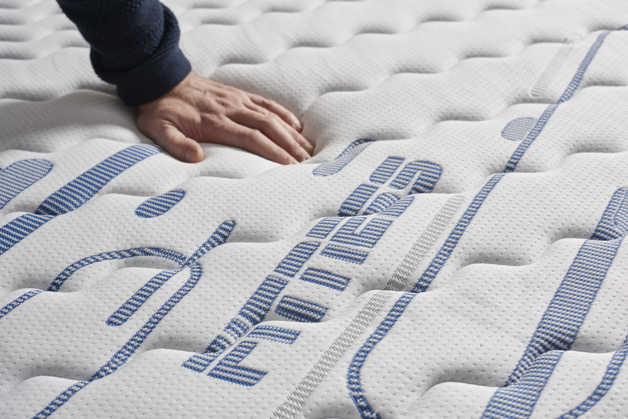 Détails du coutil du matelas à mémoire de forme sporty